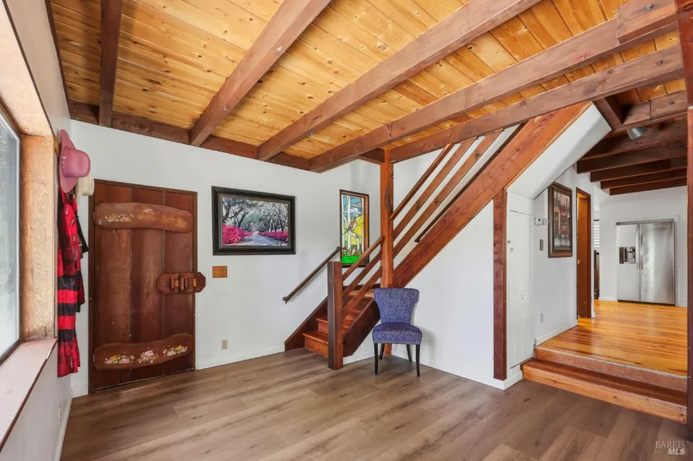 2713 Leslie Road Santa Rosa, CA 95404
