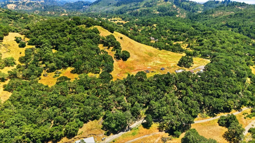 2713 Leslie Road Santa Rosa, CA 95404