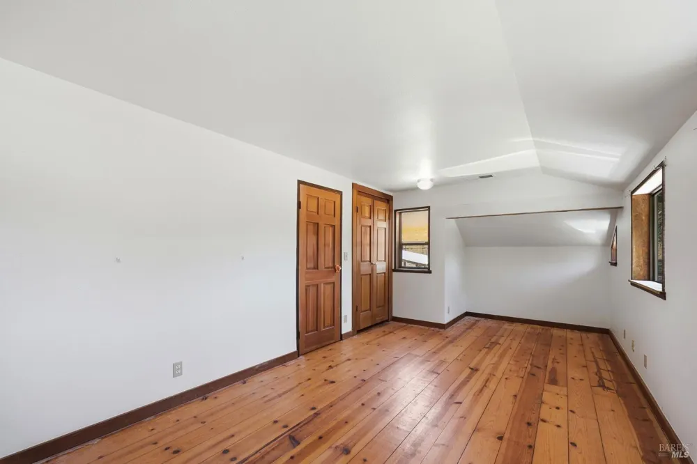 2713 Leslie Road Santa Rosa, CA 95404