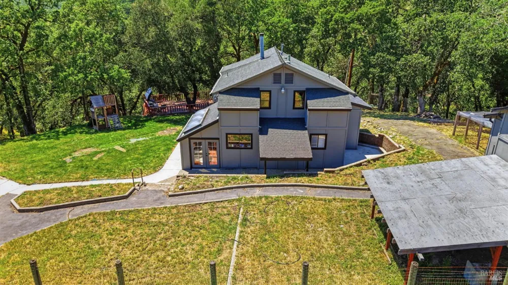 2713 Leslie Road Santa Rosa, CA 95404