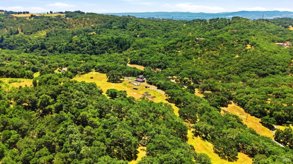2713 Leslie Road Santa Rosa, CA 95404