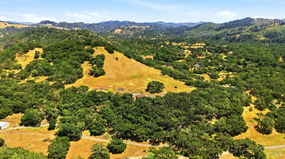 2713 Leslie Road Santa Rosa, CA 95404