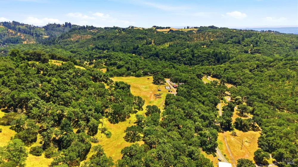 2713 Leslie Road Santa Rosa, CA 95404