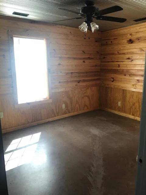 2100 Columbia Hwy Pulaski, TN 38478