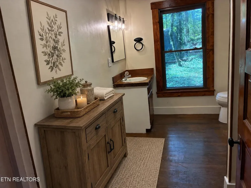 170 County Road 709 Road Riceville, TN 37370