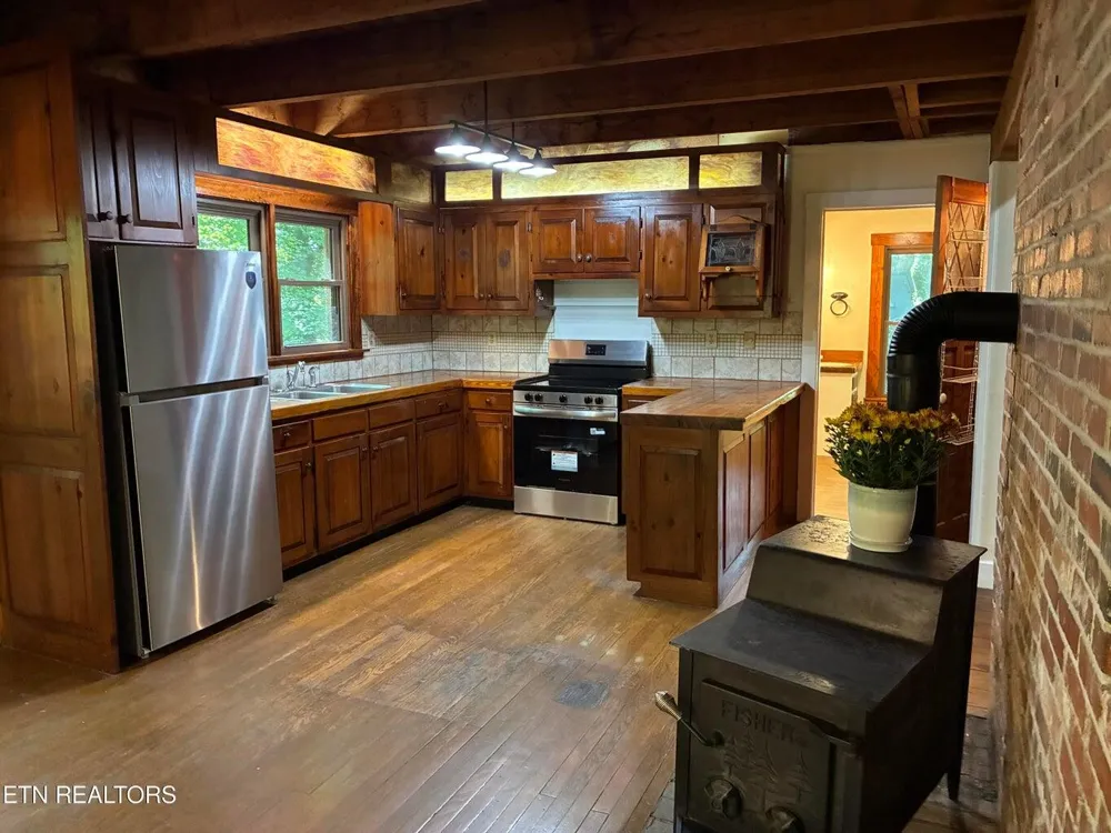 170 County Road 709 Road Riceville, TN 37370