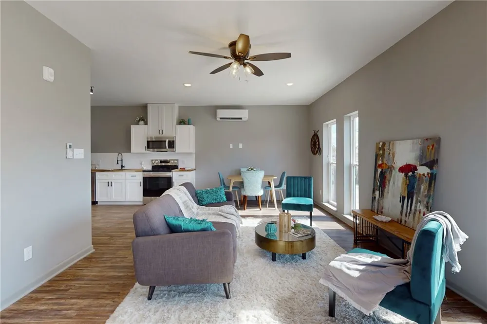 101 W 33rd Street #306 Bryan, TX 77803
