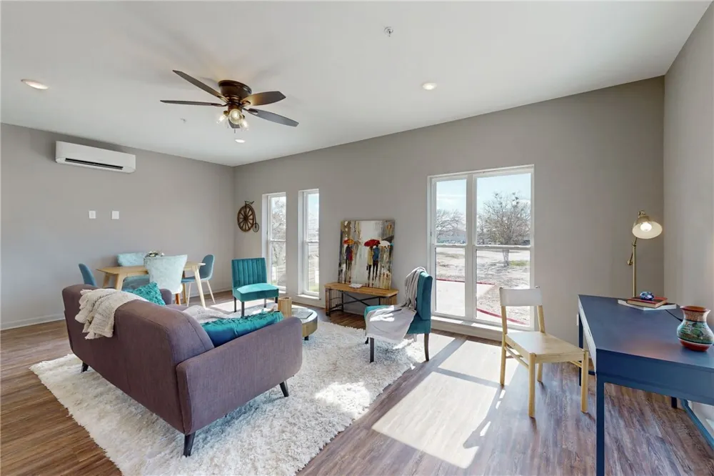 101 W 33rd Street #306 Bryan, TX 77803