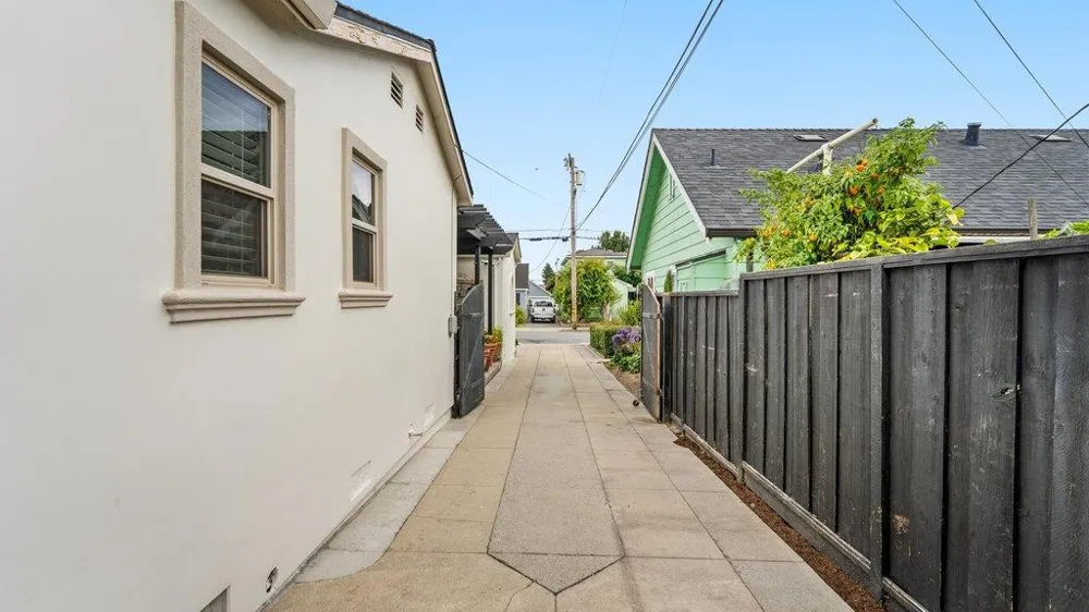 525 California Street Watsonville, CA 95076