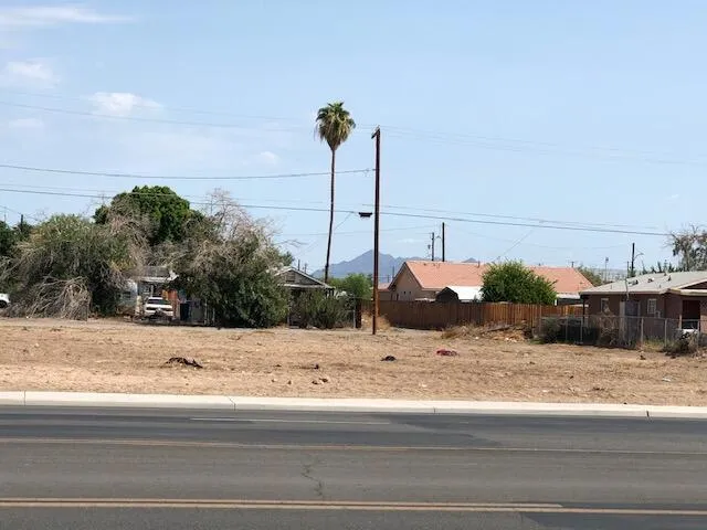 214 Broadway Blythe, CA 92225