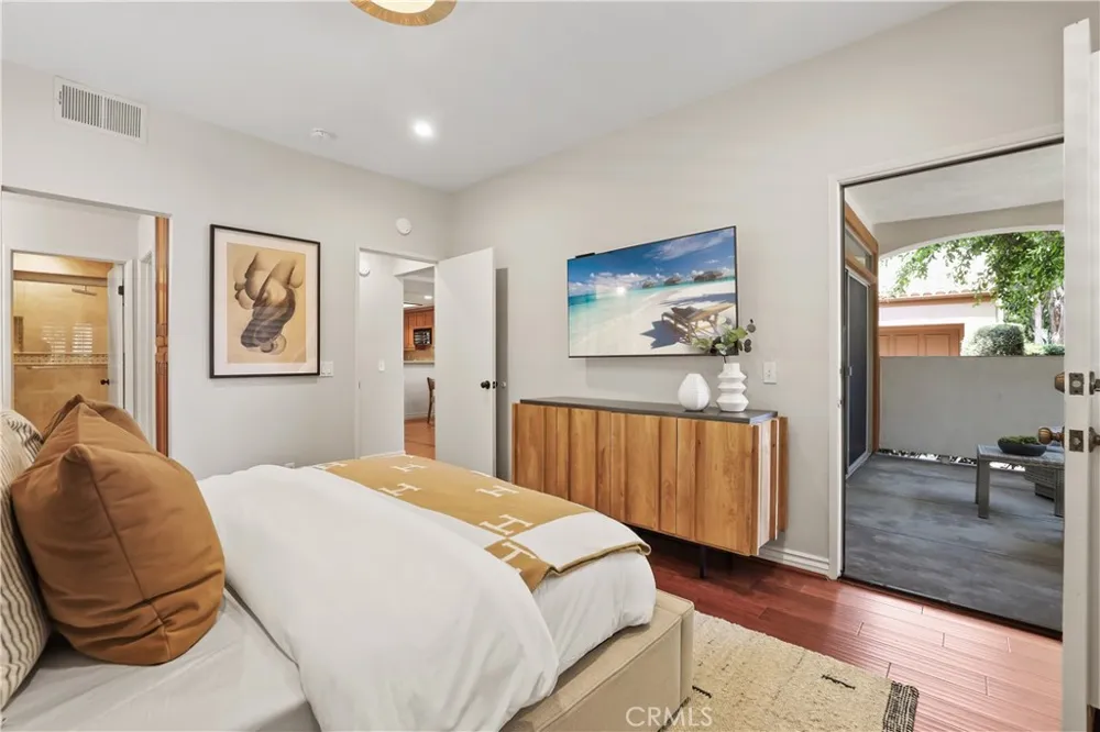 366 Villa Point Newport Beach, CA 92660