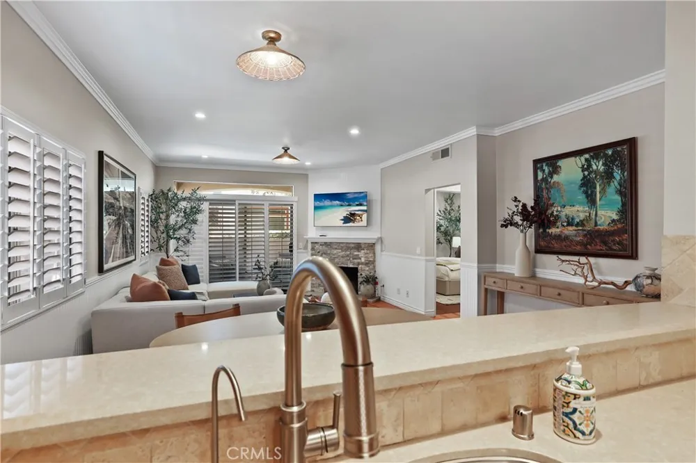 366 Villa Point Newport Beach, CA 92660