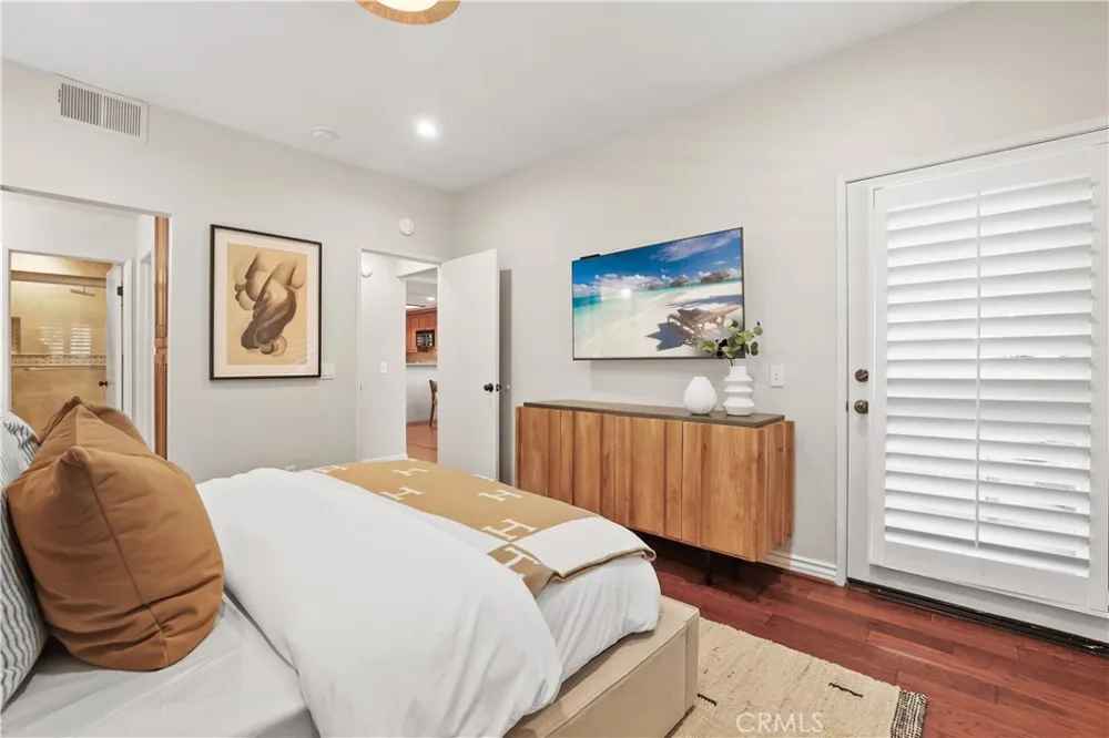 366 Villa Point Newport Beach, CA 92660
