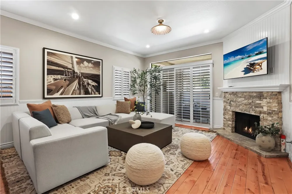 366 Villa Point Newport Beach, CA 92660