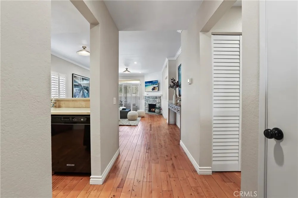 366 Villa Point Newport Beach, CA 92660