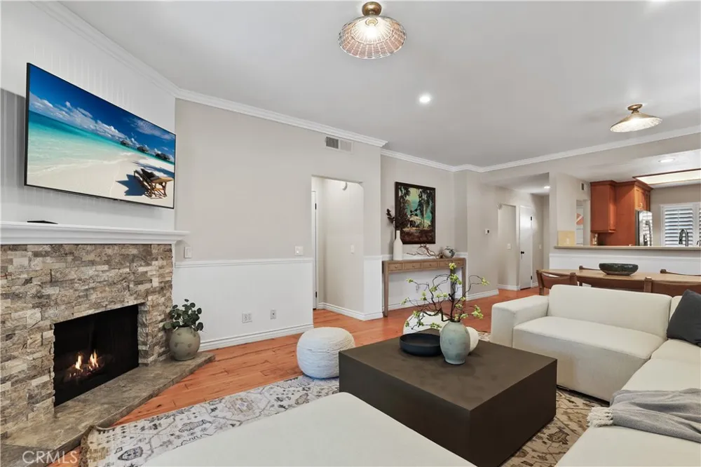 366 Villa Point Newport Beach, CA 92660