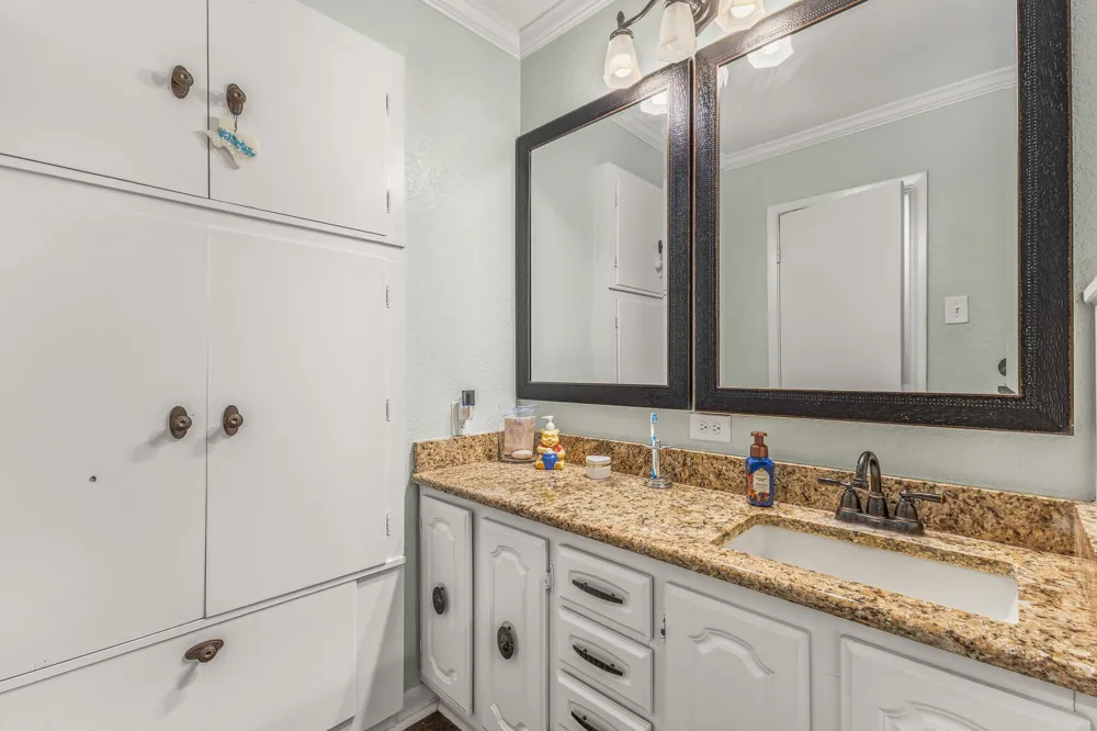 1305 S Old Temple Road Lorena, TX 76655