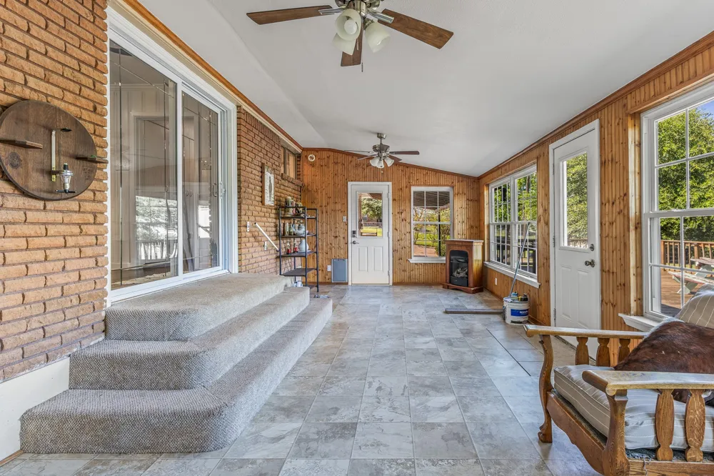 1305 S Old Temple Road Lorena, TX 76655