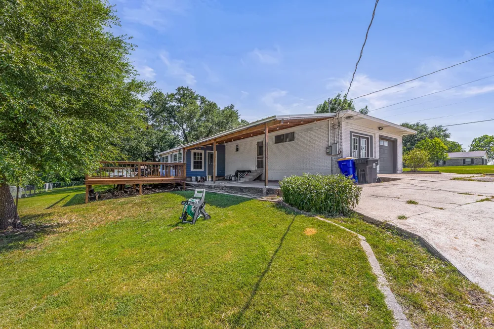 1305 S Old Temple Road Lorena, TX 76655