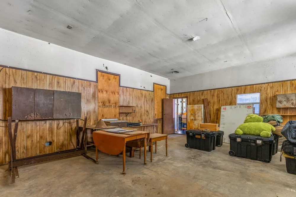 1305 S Old Temple Road Lorena, TX 76655