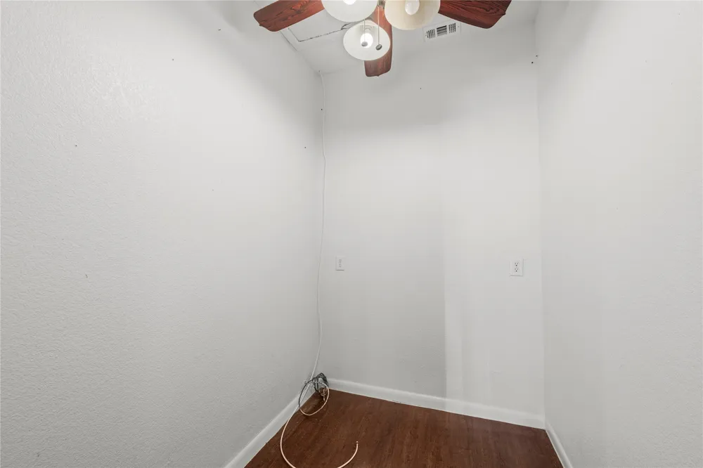1305 S Old Temple Road Lorena, TX 76655