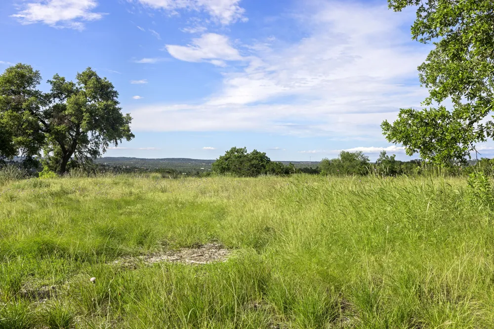 4 Shilo Cove Wimberley, TX 78676