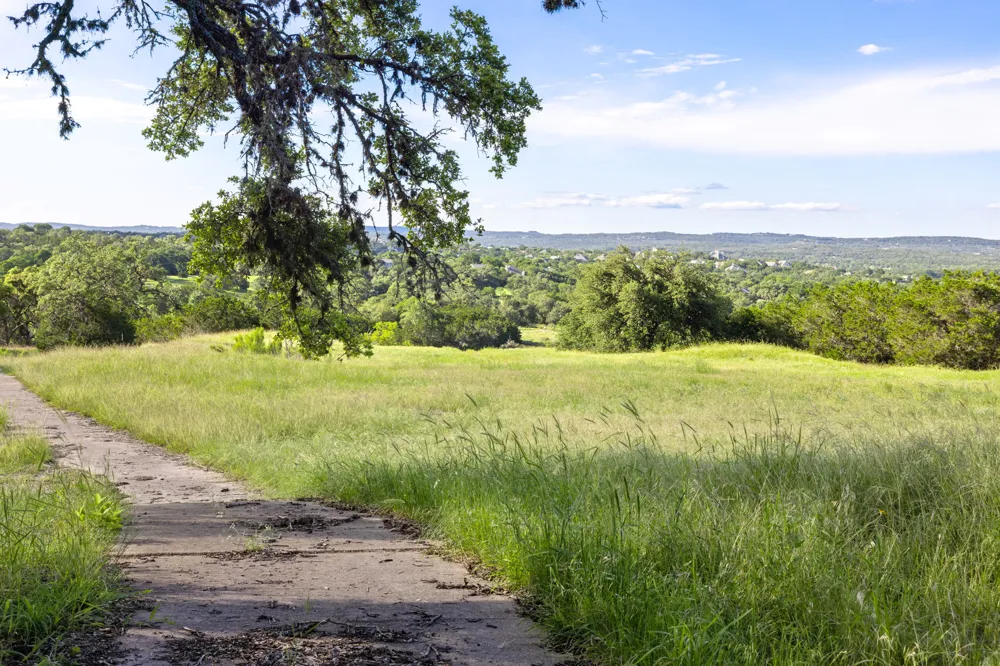 4 Shilo Cove Wimberley, TX 78676