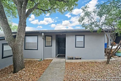 663 FLORAL AVE Unit A3