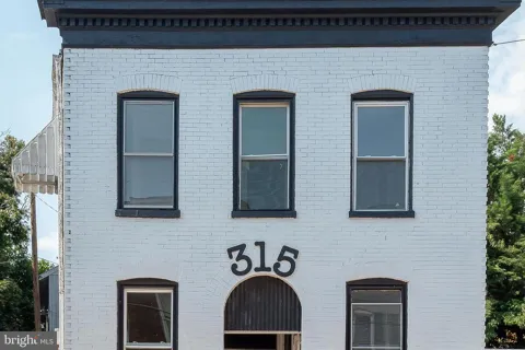 315 W NORTH STREET