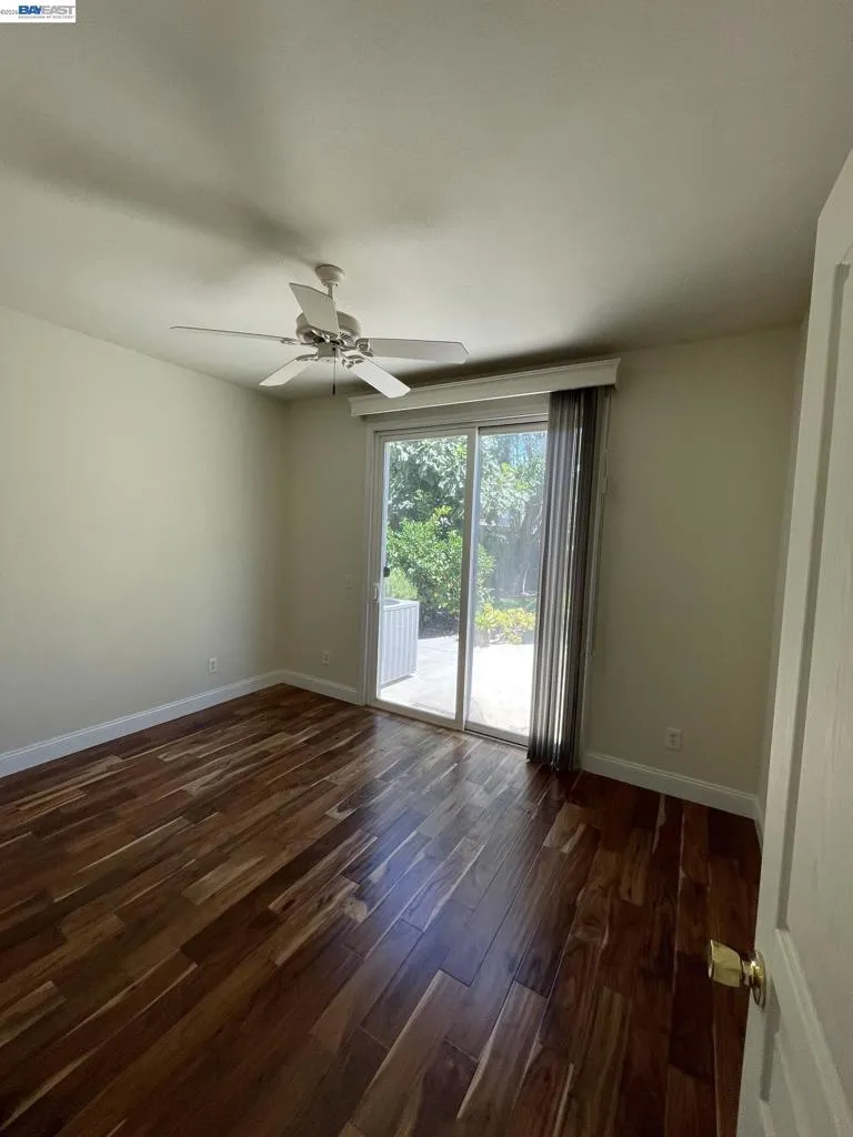 6056 Silveroak Cir Stockton, CA 95219