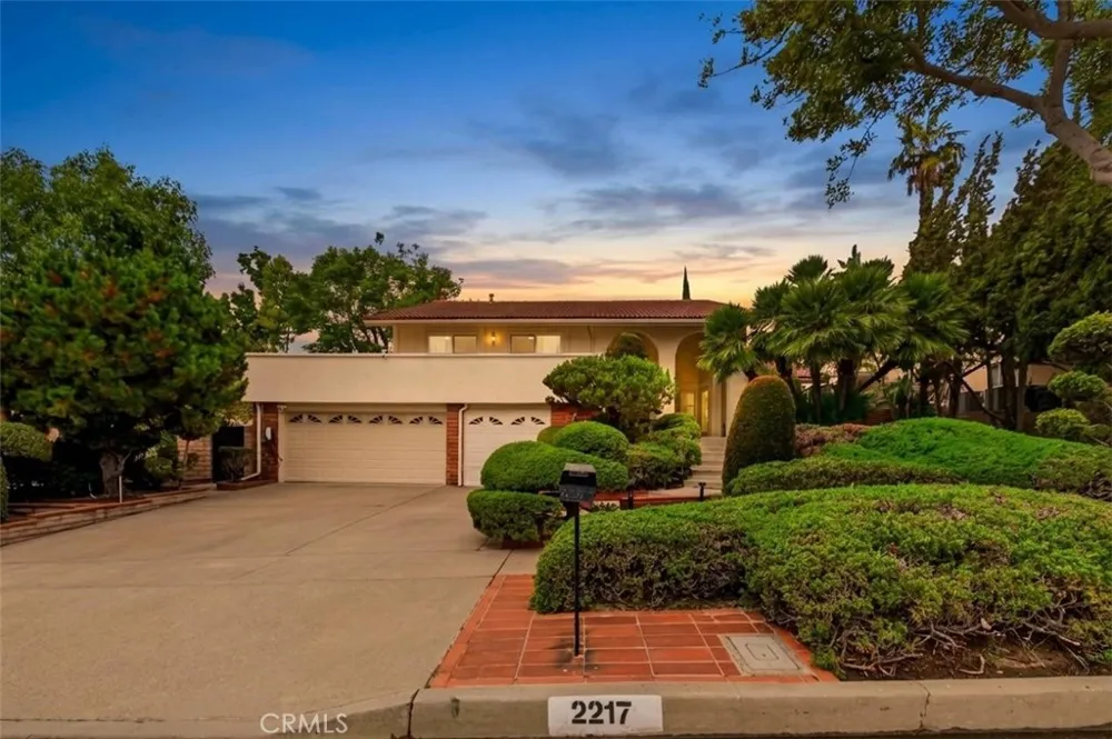 2217 Serrano Place Fullerton, CA 92833