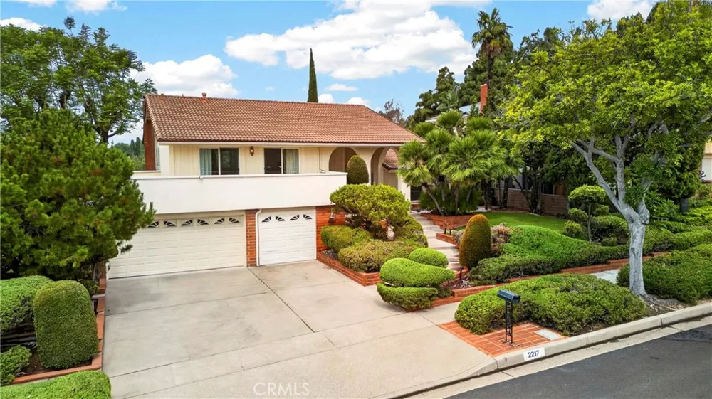 2217 Serrano Place Fullerton, CA 92833