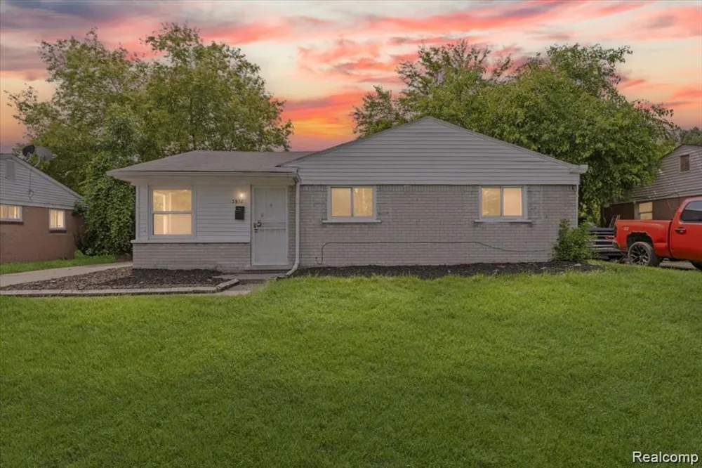 3930 Bayhan Inkster City, MI 48141