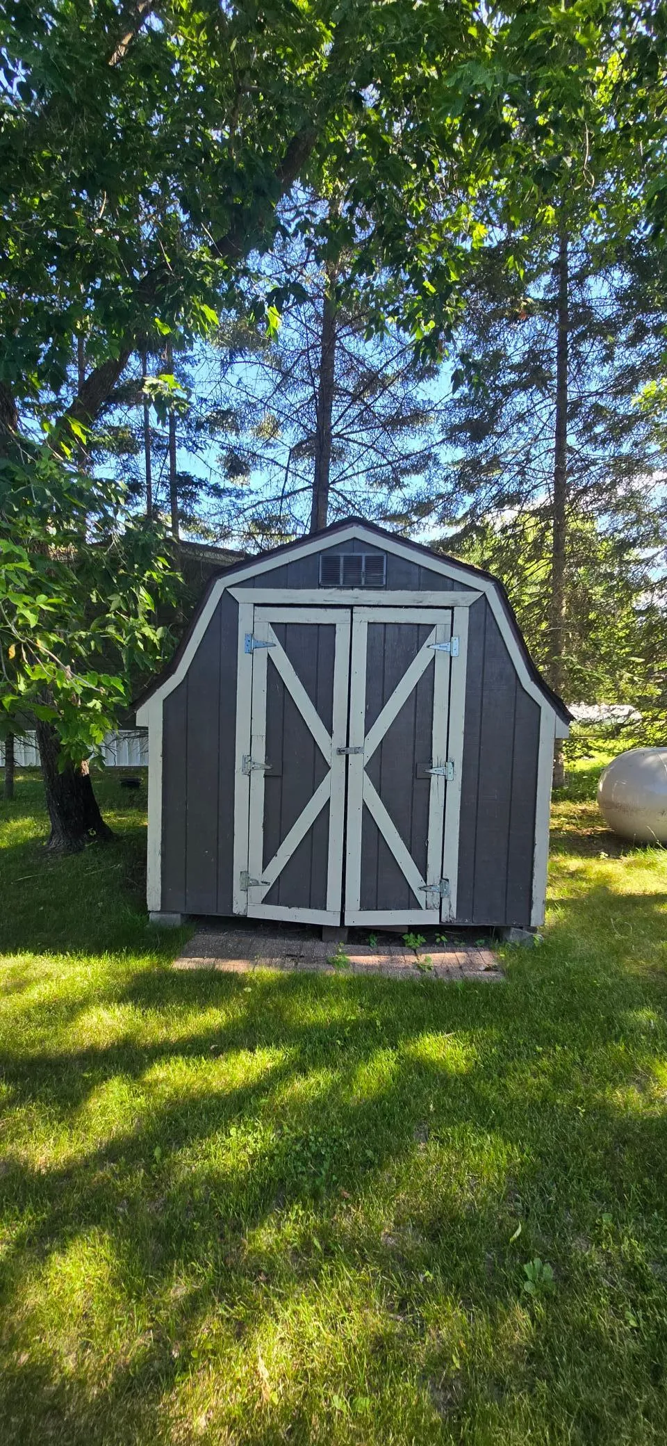 17251 East Pine Drive NW Angle Inlet, MN 56711