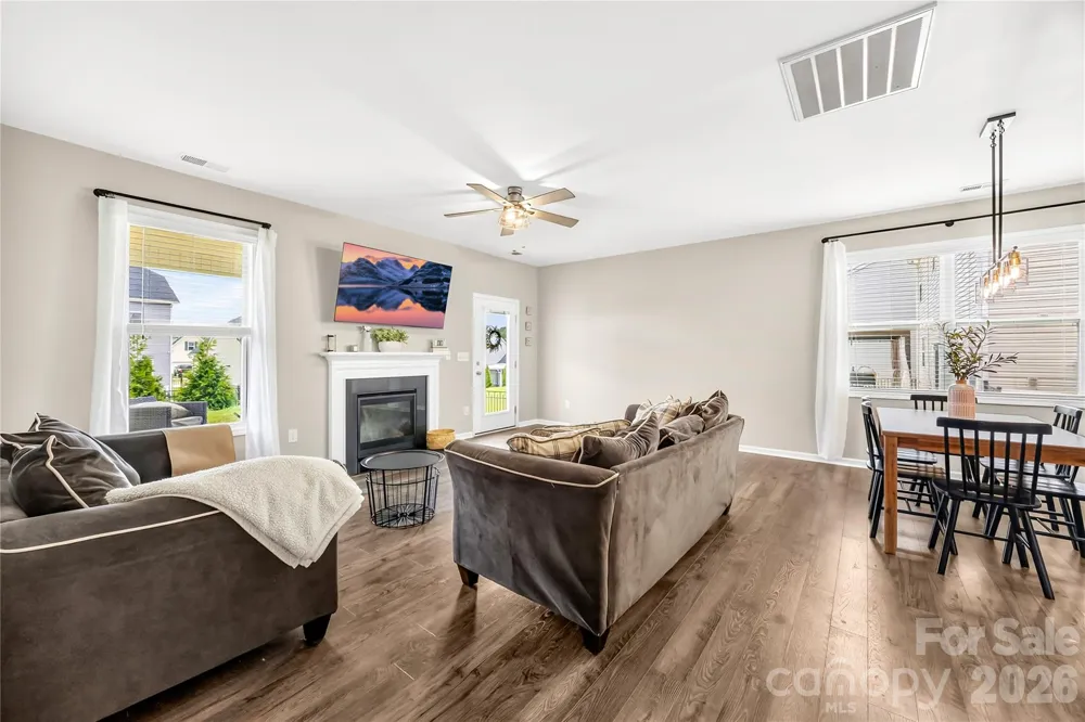 4526 Dover Court Denver, NC 28037