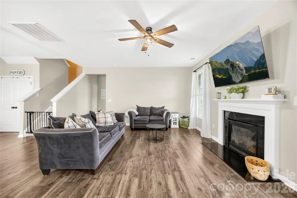 4526 Dover Court Denver, NC 28037