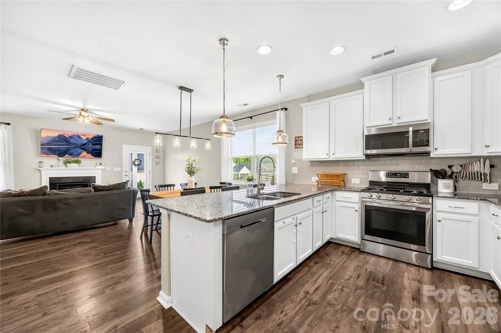 4526 Dover Court Denver, NC 28037