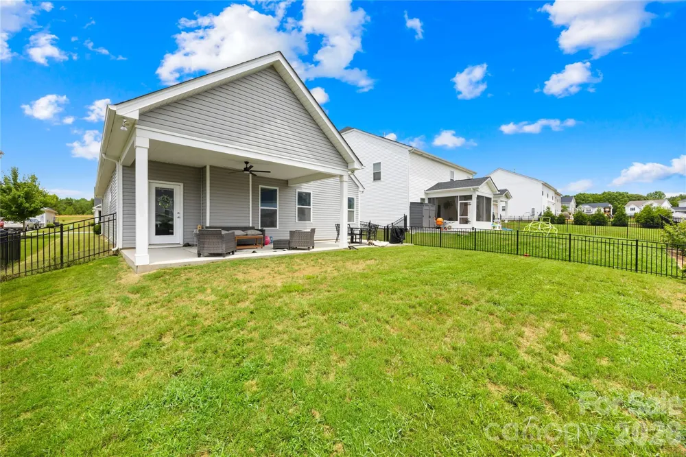 4526 Dover Court Denver, NC 28037