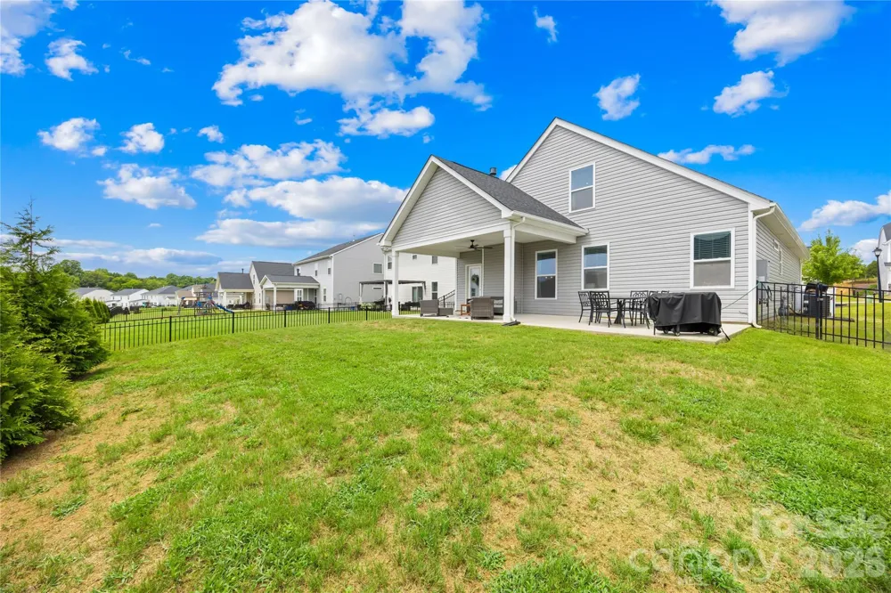 4526 Dover Court Denver, NC 28037