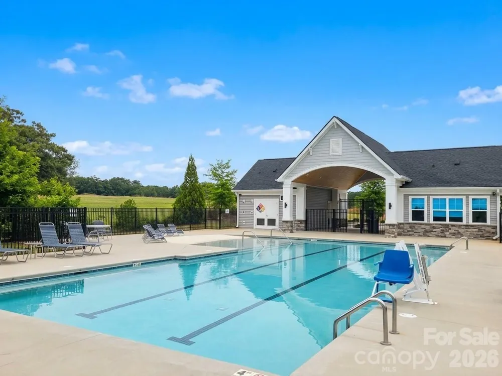 4526 Dover Court Denver, NC 28037