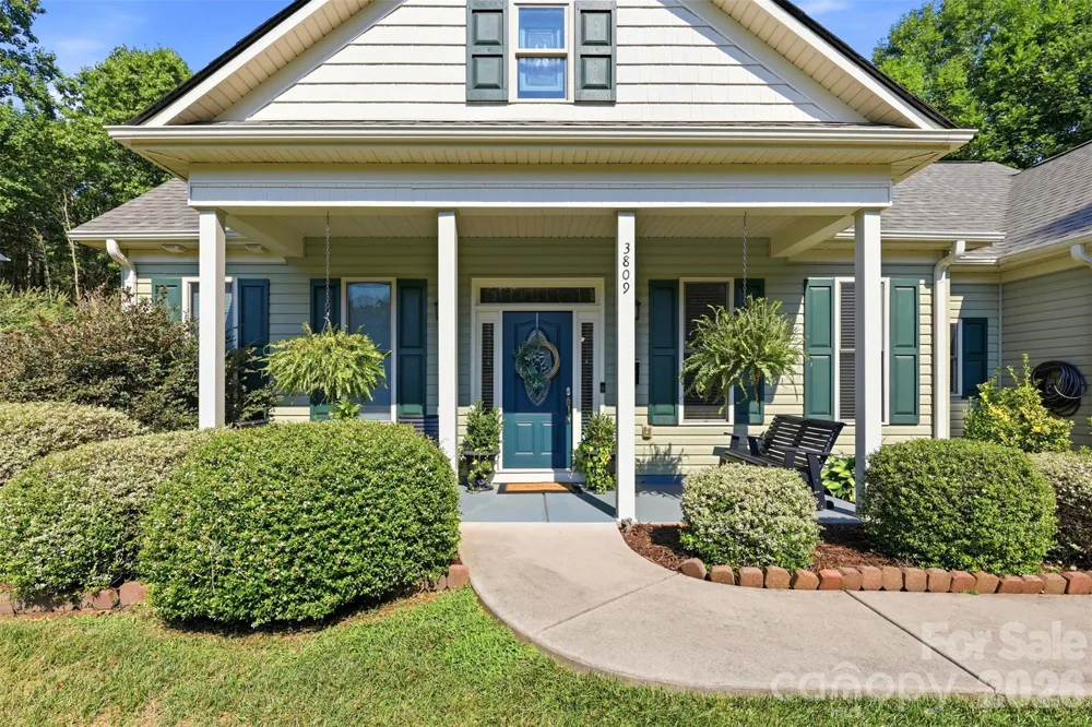 3809 Creek Ridge Drive Denver, NC 28037