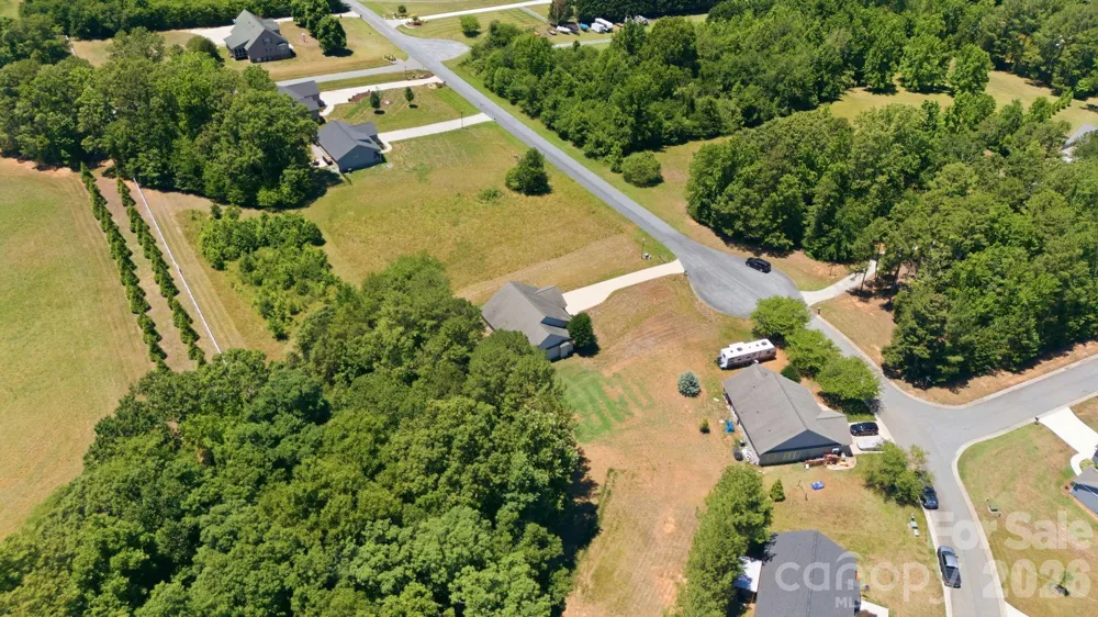 2100 Waterford Pointe Road Lexington, NC 27292