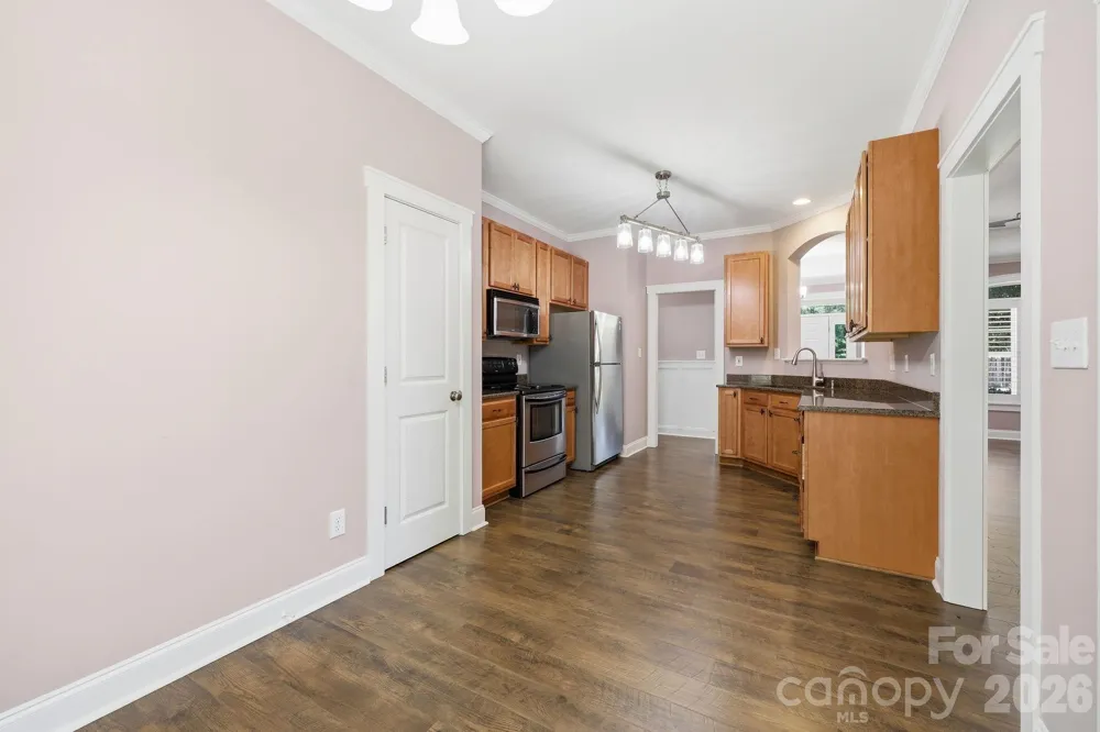 2100 Waterford Pointe Road Lexington, NC 27292