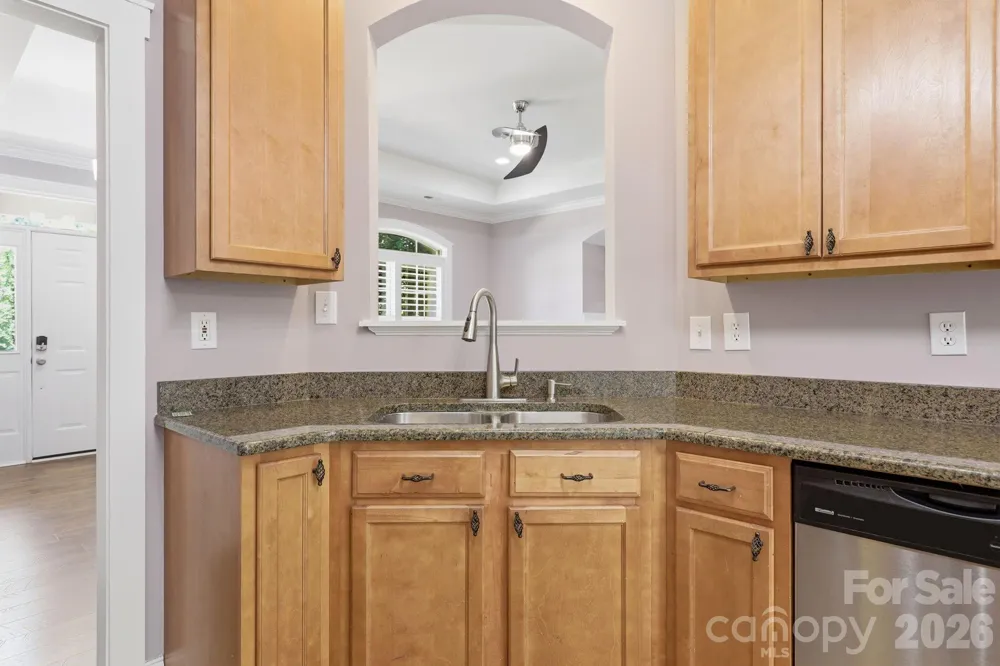 2100 Waterford Pointe Road Lexington, NC 27292