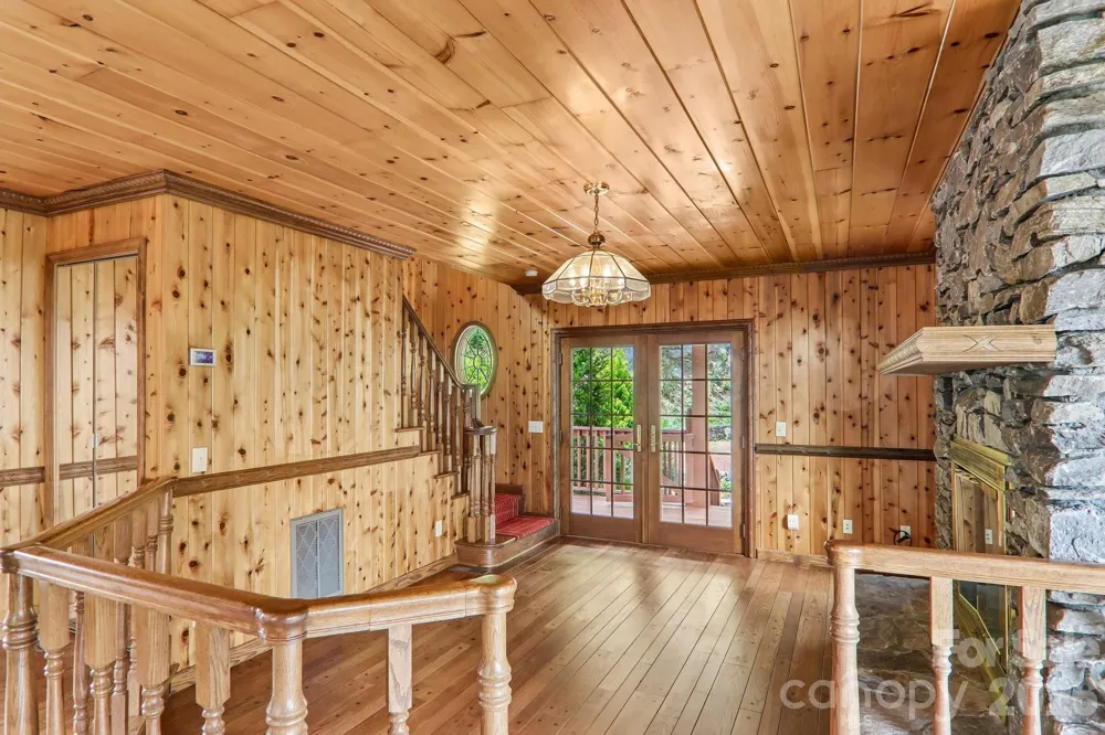 156 Simpson Lane Maggie Valley, NC 28751