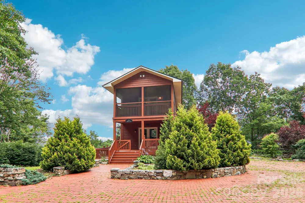 156 Simpson Lane Maggie Valley, NC 28751