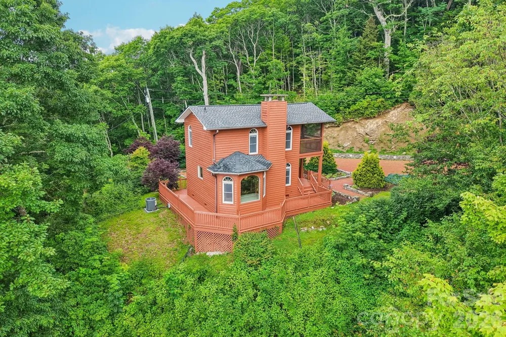 156 Simpson Lane Maggie Valley, NC 28751