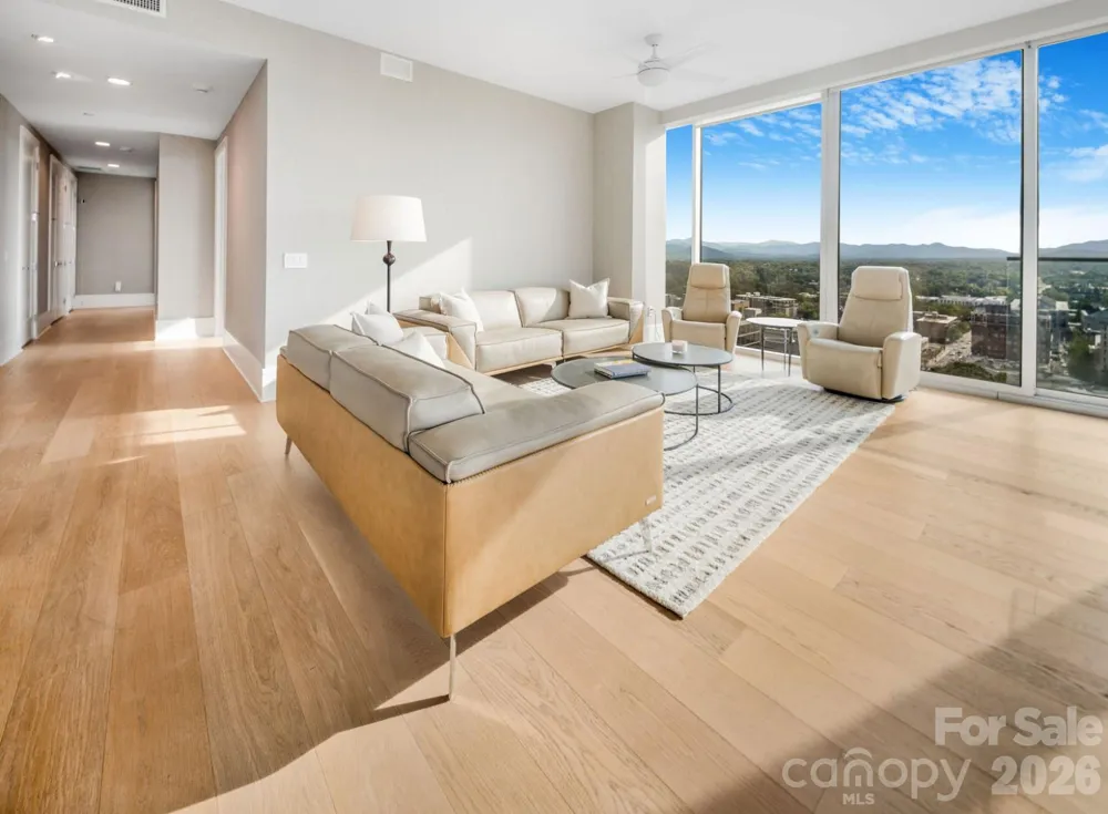 7 Patton Avenue #1605 Asheville, NC 28801