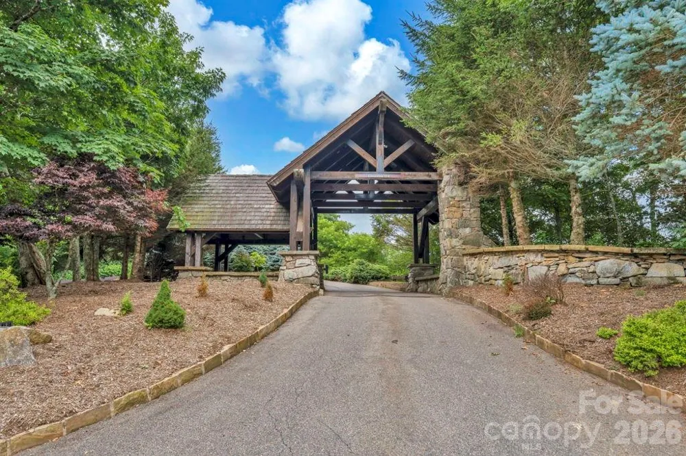 000 Crown Point Road #17 West Jefferson, NC 28694