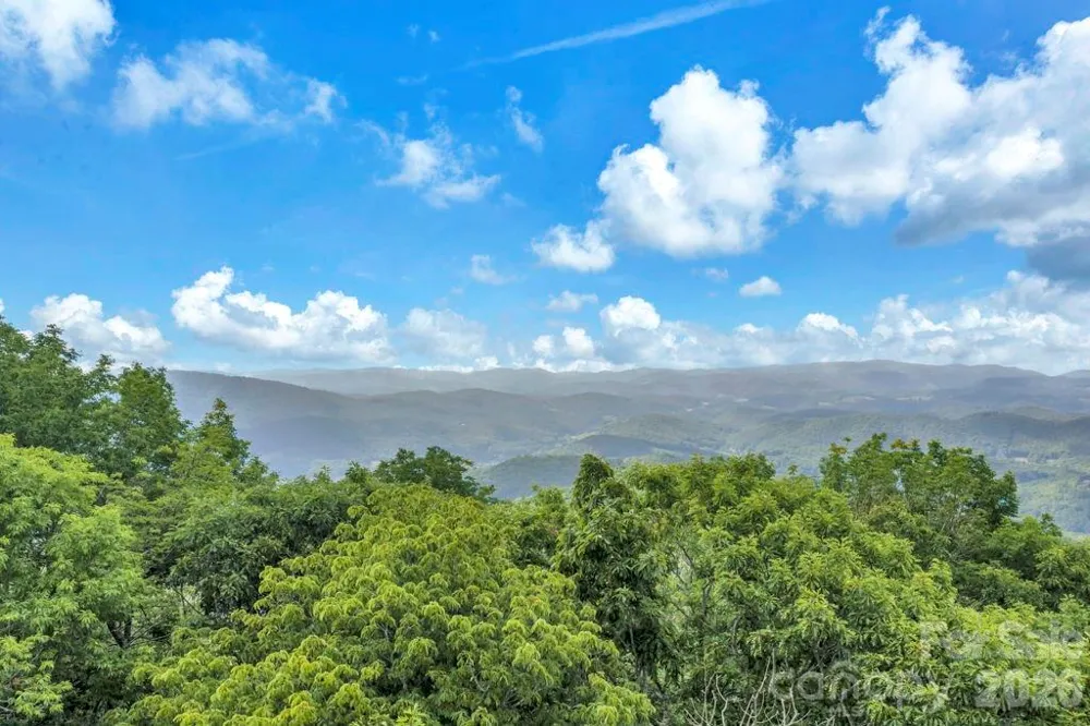 000 Crown Point Road #17 West Jefferson, NC 28694
